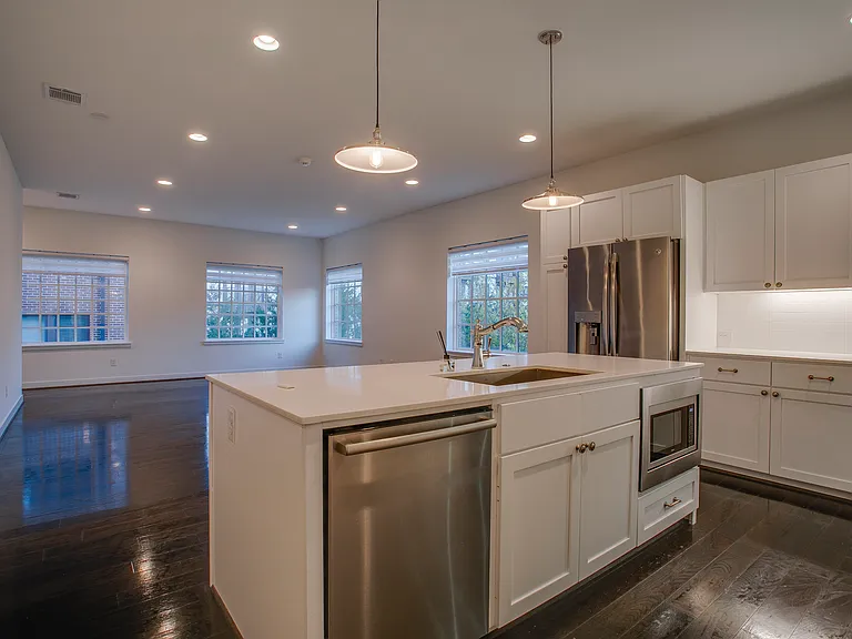 602 Finley Ct — Photo 13