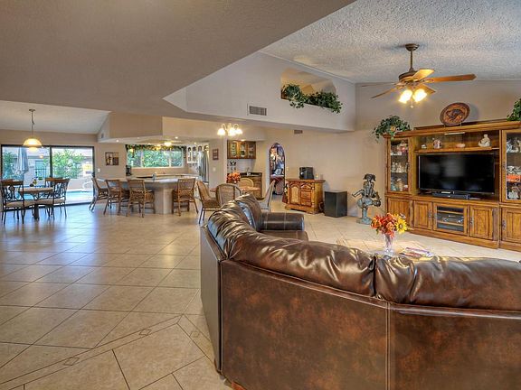 4th image of 1459 Leisure World