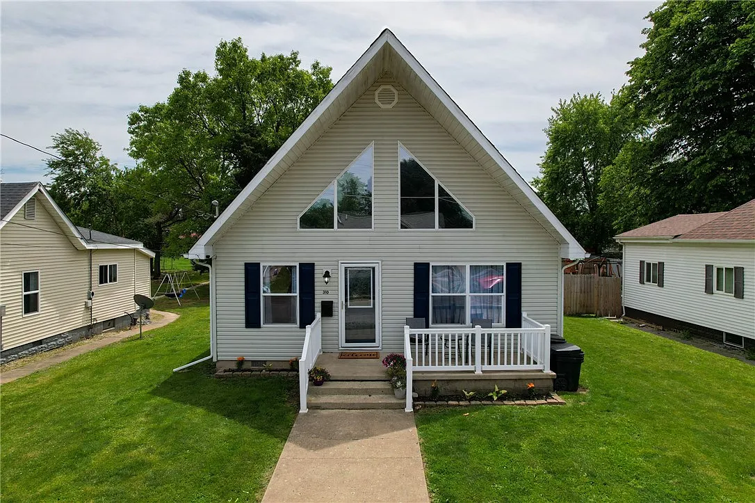 310 Indiana Ave photo 1