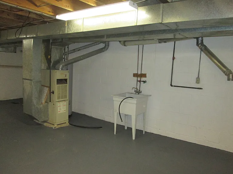 103 Hazel St — Photo 14