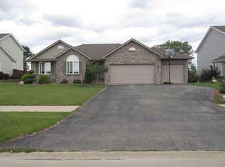 8481 Mitchell Rd, Machesney Park, IL 61115