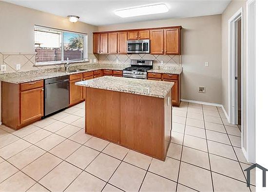 2nd image of 1733 Kittyhawk Dr