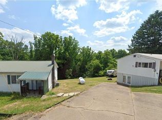 7828 Proctor Creek Rd, Proctor, WV 26055