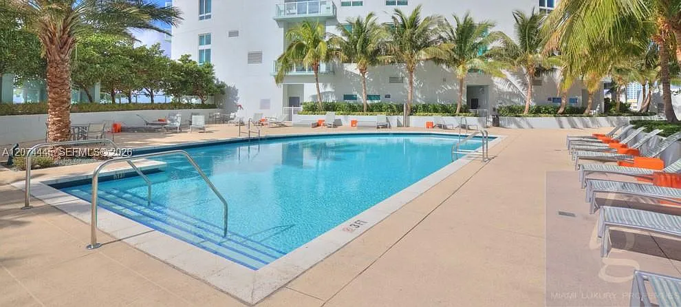 1 bed, 837 sqft, $3,500 — Photo 2