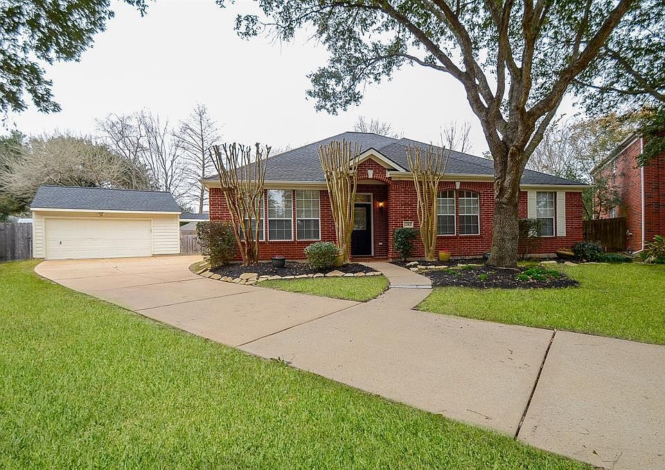 1st image of 1202 Lamplight Trail Dr