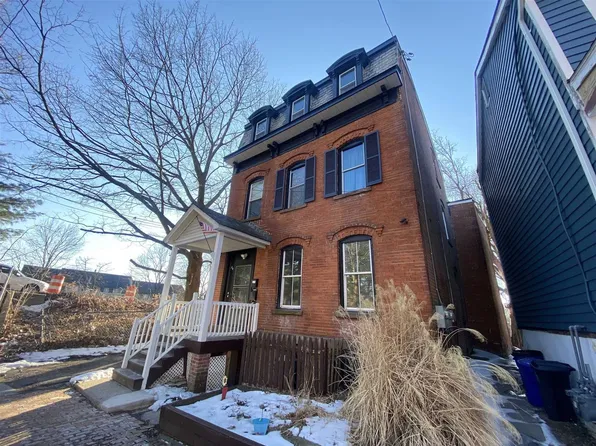 54 S Bridge St, Poughkeepsie, NY 12601