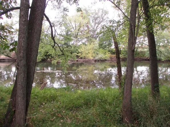 250 N 200 E, Winamac, IN 46996