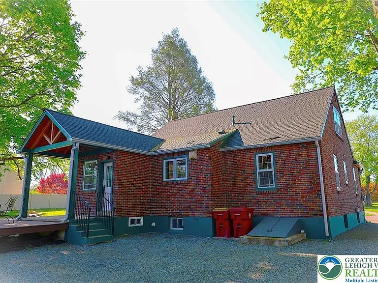 1601 Lieb Rd — Photo 37