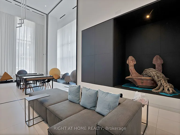 20 Richardson St #11 — Photo 25