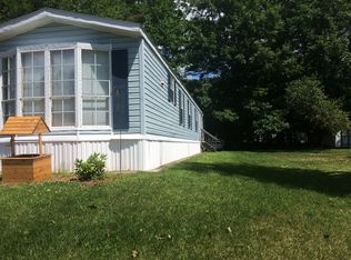 6 Kennebec Dr, Lisbon, ME 04250