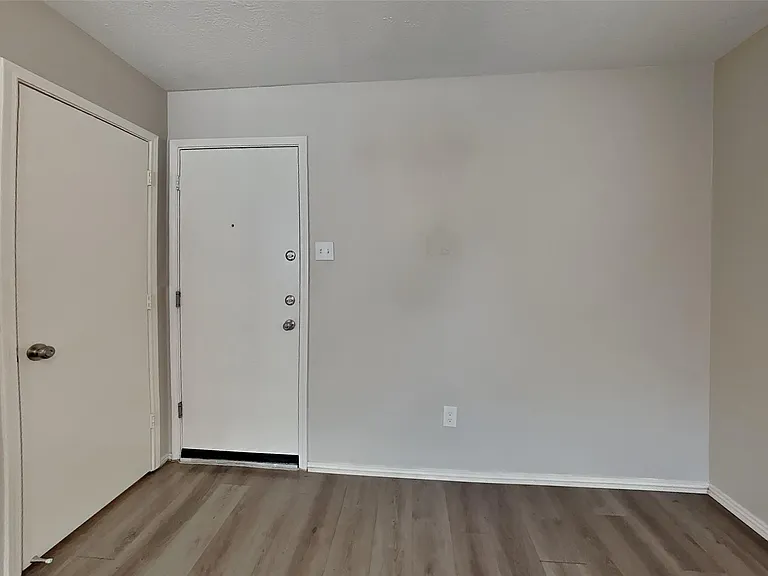 19530 Rocky Bank Dr — Photo 7