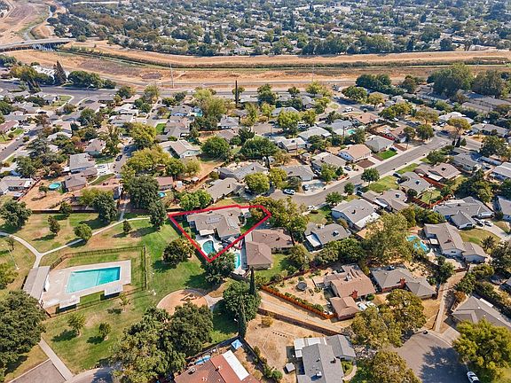 5th image of 4447 Amador Pl