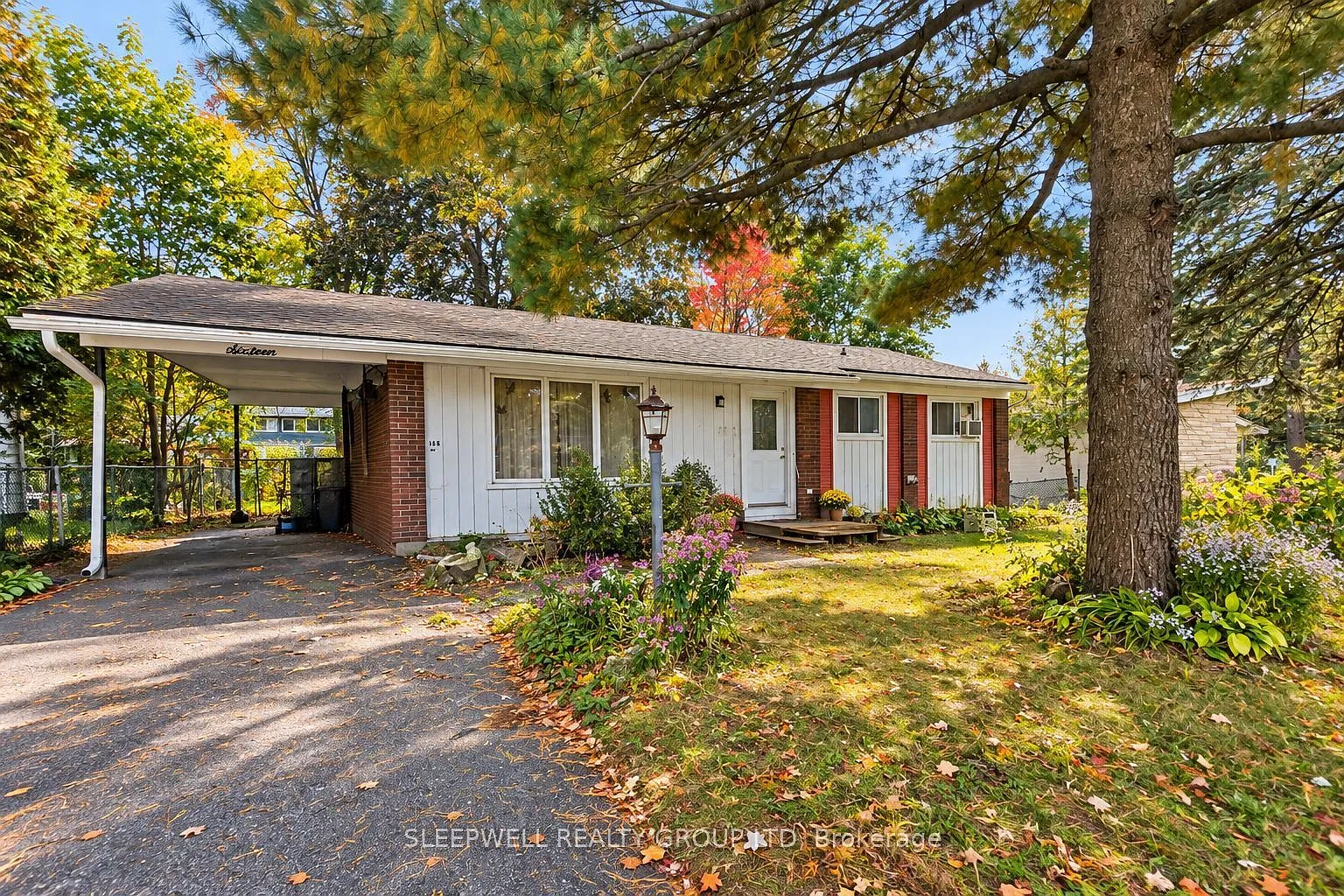 3 bed, $1,950 — Photo 1