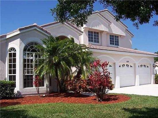 1st image of 609 SW Romora Bay