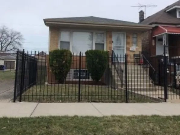 7235 S Claremont Ave, Chicago, IL 60636