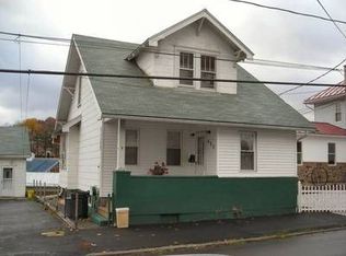 425 New Castle St, Minersville, PA 17954