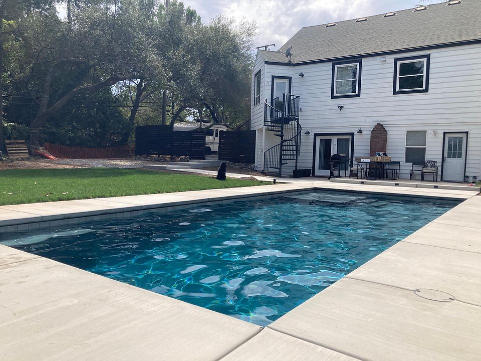 1st image of 4300 Watkins Dr