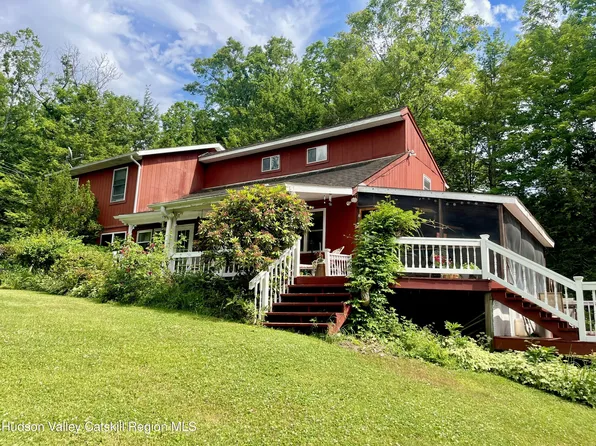28 John Carle, Saugerties, NY 12477