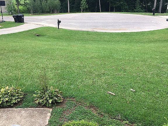 Private cul-de-sac view fr 