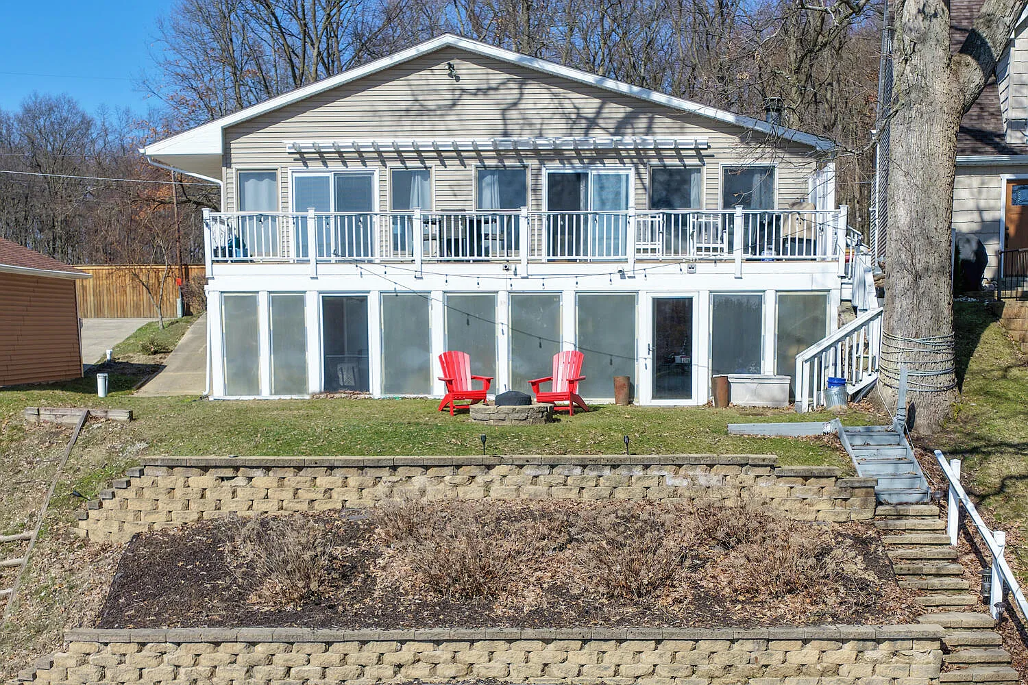 13233 Pleasant Dr photo 1
