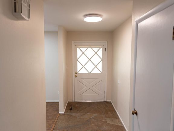 Entry way