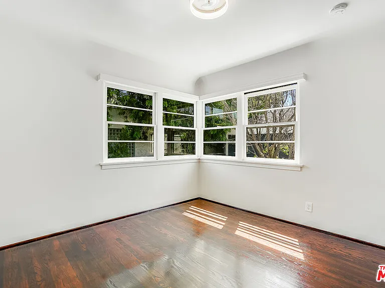 2128 Ashland Ave — Photo 11