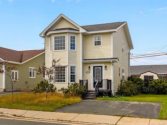 2nd image of 3 Sprucedale Drive