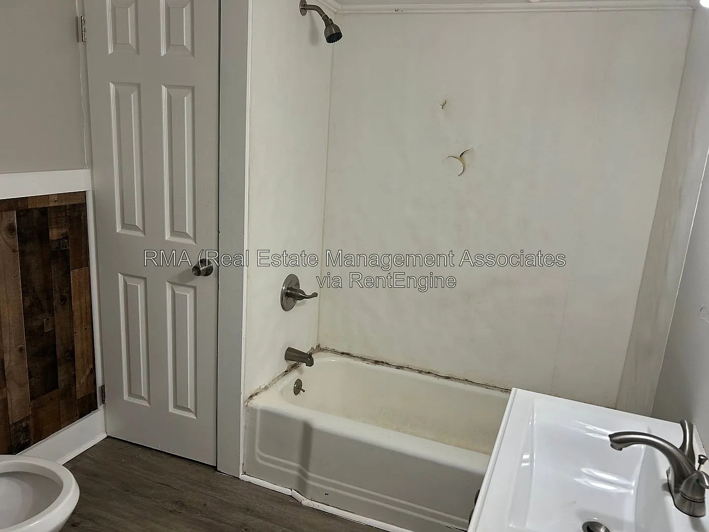 2 bed, 1.0 bath, 784 sqft, $1,050 — Photo 4