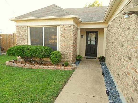 2nd image of 7709 Waxwing Cir W