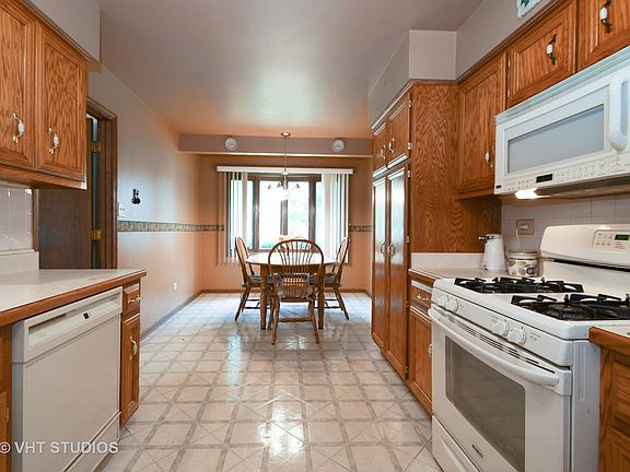 4th image of 2906 Nancy Vallera Ln