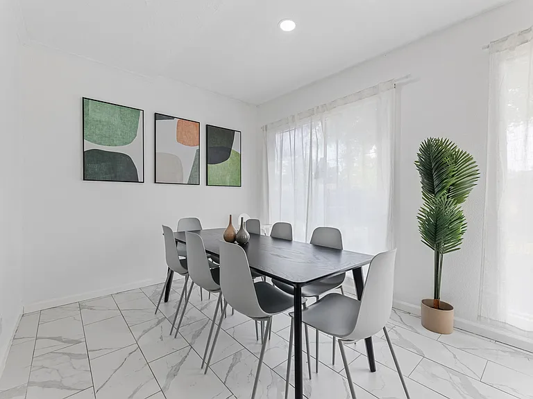 4203 Philmont Ave — Photo 2
