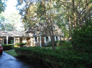 995 Old Town Rd, Coram, NY 11727
