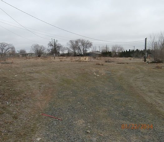 2nd image of 653 Campbell Rd