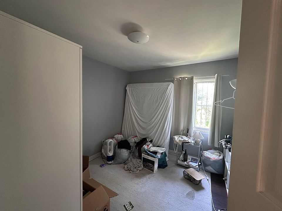 2nd image of 6382 Iroquois Rd