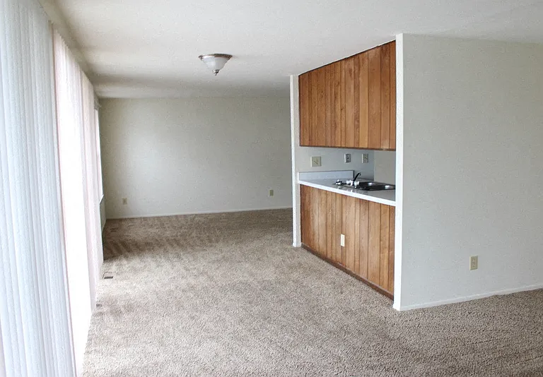 5835 Troy Villa Blvd — Photo 3