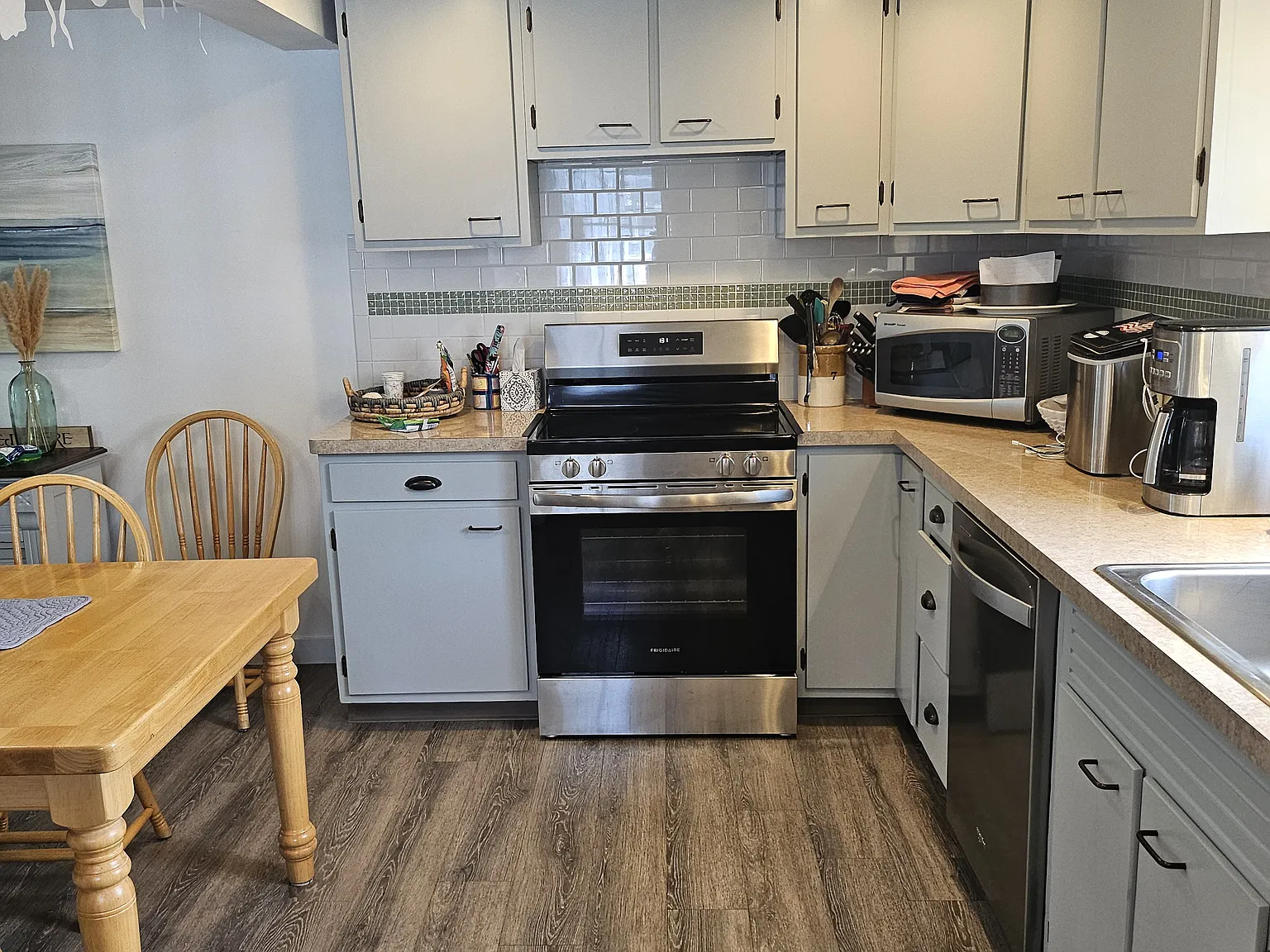 3 bed, 1758 sqft, $2,300 — Photo 4