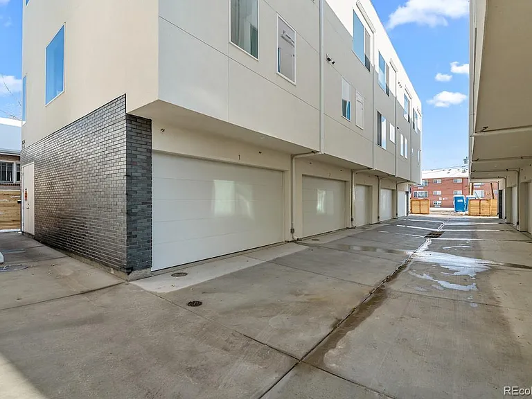 1624 Irving St #1 — Photo 35