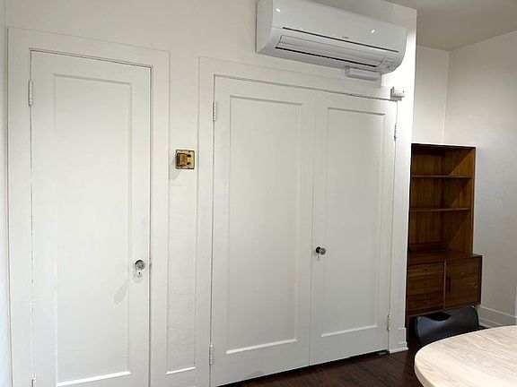 5th image of 205 Laurel St APT 104