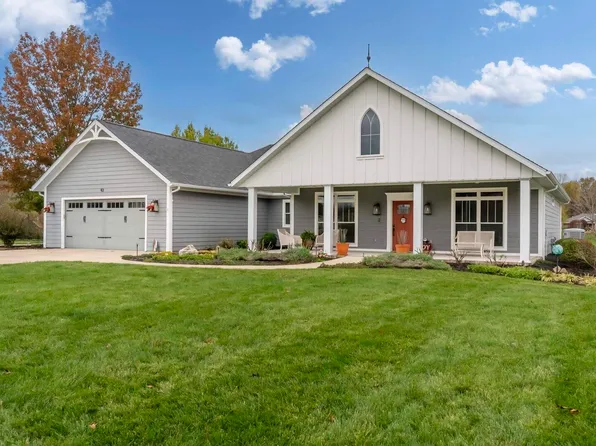 43 Twelve Oaks Dr, Murphysboro, IL 62966
