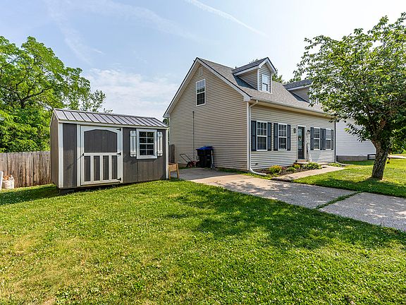 3rd image of 232 Donalynn Dr