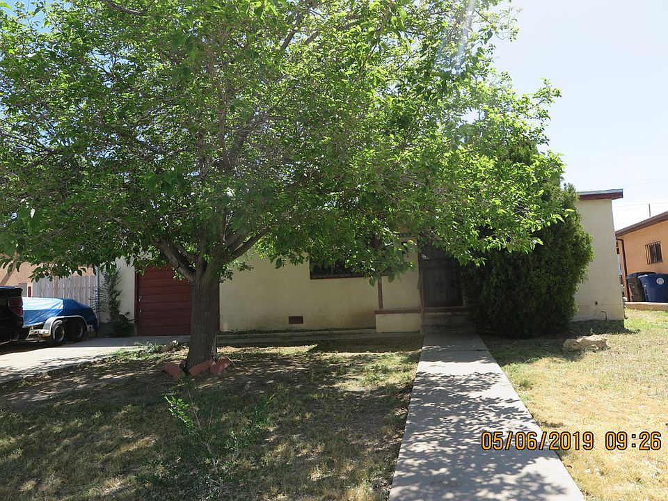 1st image of 3010 Montclaire Dr NE