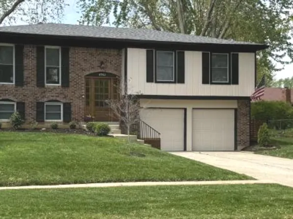 8902 Royal Meadow Dr, Indianapolis, IN 46217