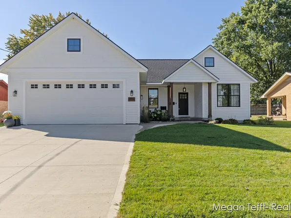 4126 Omaha St SW, Grandville, MI 49418