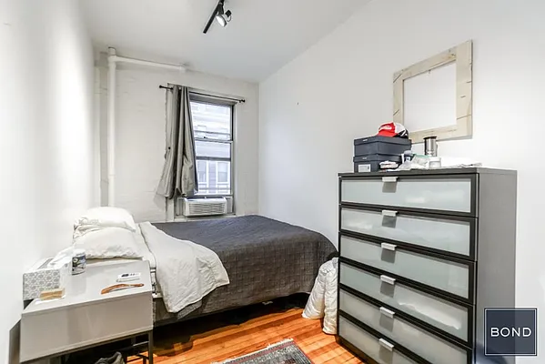 Rented by Bond New York | media 21