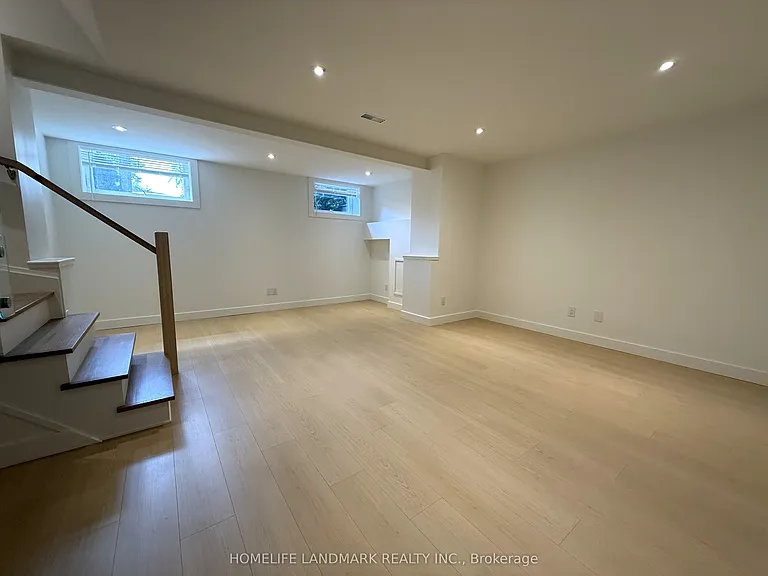 80 Rockwell Ave #1 — Photo 16