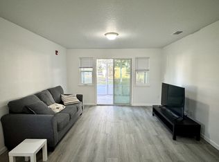 6519 W Newberry Rd #401, Gainesville, FL 32608