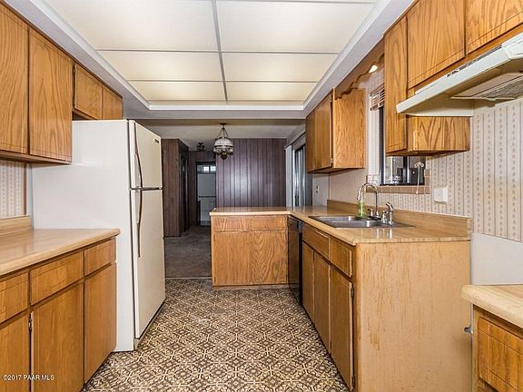4th image of 4002 N Dale Dr