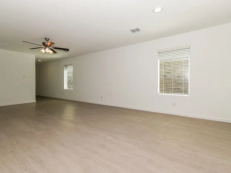 1719 Crossbill St — Photo 4