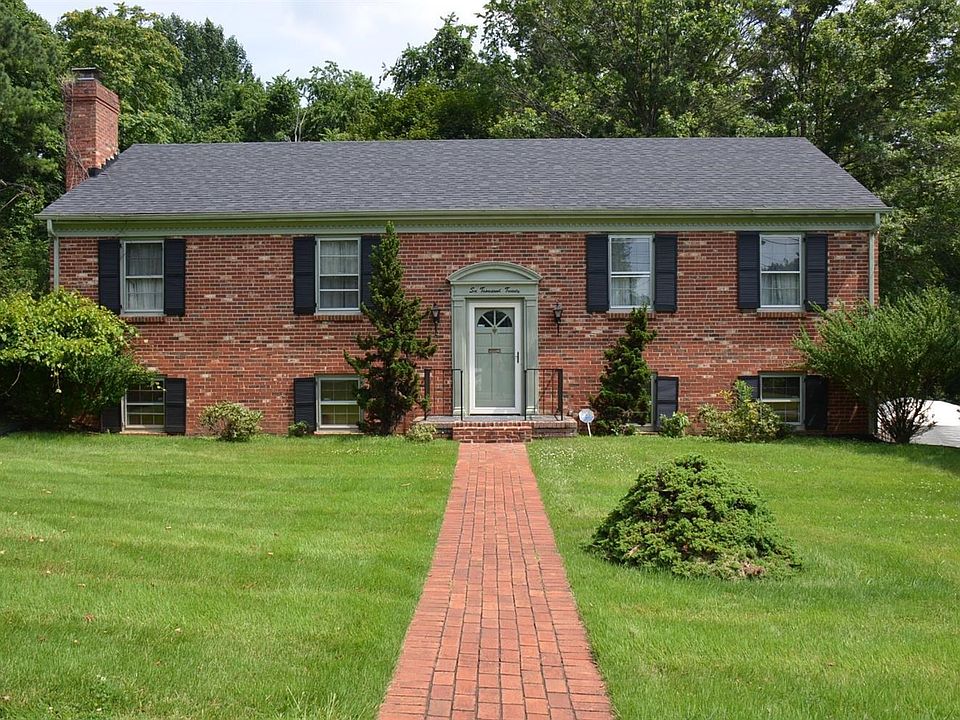 1st image of 6020 Sunderland Pl