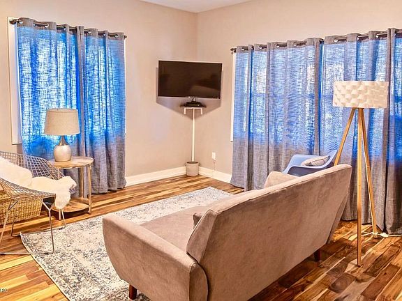 4th image of 614 Lafayette Ave SE #360464